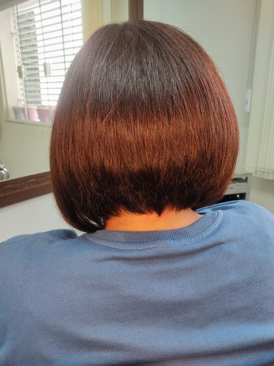 Corte curto acobreado